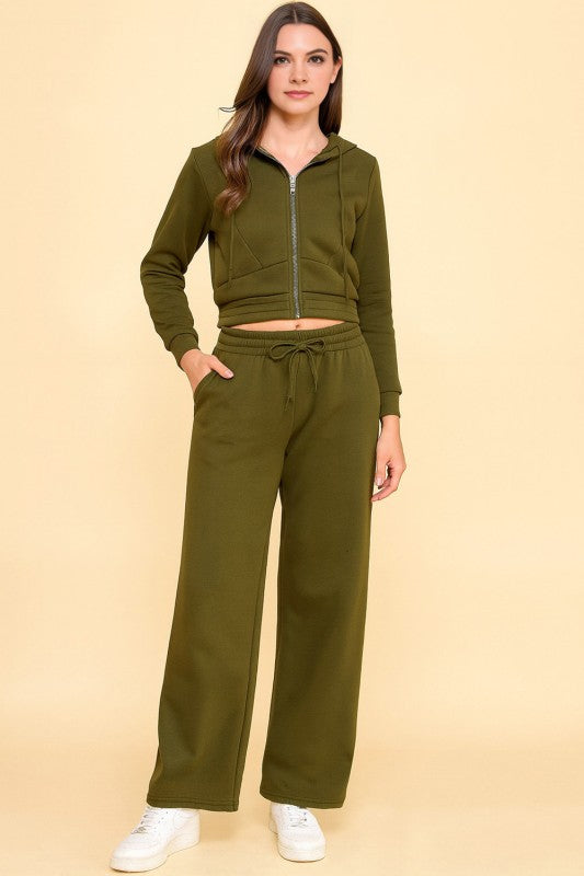 French Terry Fleece 2-piece Set  SOLID FRENCH TERRY FLEECE HOODIE JACKET 2-PIECE SETS Drawstring joggers Model is wearing a size Small